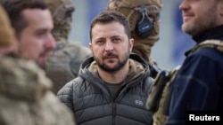 泽连斯基11月14日访问赫尔松。