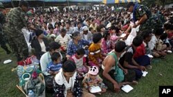 ကချင်ပြည်နယ်အတွင်း တိုက်ပွဲများကြောင့် ဘေးလွတ်ရာ ထွက်ပြေး တိမ်းရှောင်နေကြရသည့် စစ်ပြေးဒုက္ခသည်များ။