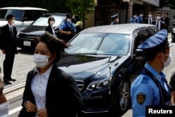 خودرویی که جسد نخست وزیر سابق ژاپن را حمل می کند - ۹ ژوئیه ۲۰۲۲ (۱۸ تیر ۱۴۰۱)