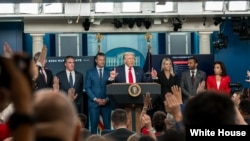 2025年8月11日，星期一，唐纳德·特朗普总统在詹姆斯·S·布雷迪新闻发布室就哥伦比亚特区犯罪问题举行新闻发布会。