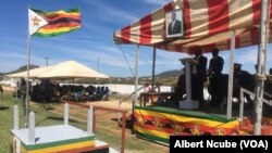 Banengi abantu abathi kabaluthakazeleli usuku lukazibuse welizwe leZimbabwe.