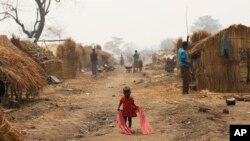 Un enfant dans un camp de réfugiés à Kaga-Bandoro, en Centrafrique, le 16 février 2016.