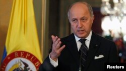 Menlu Laurent Fabius menyatakan Perancis menyetujui pendekatan berbeda guna menyelamatkan 8 sandera Perancis di Nigeria (foto: dok). 
