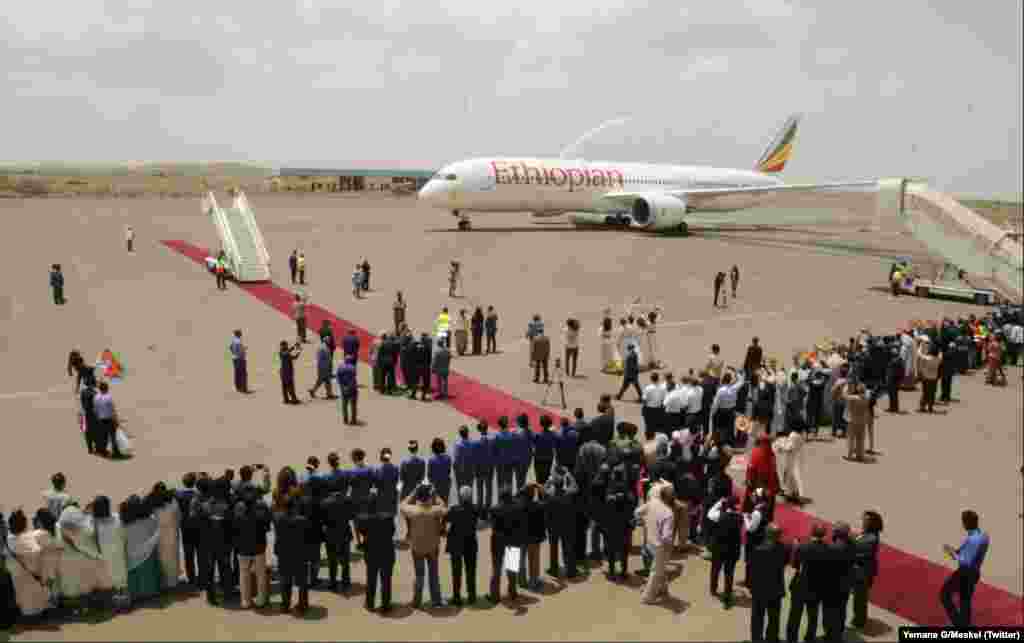 በረራ መንገዲ ኣየር ኢትዮጵያ ናብ ኣስመራ