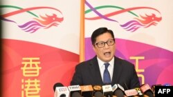 ဒီမိုကရေစီရေးလှုပ်ရှားသူ ခြောက်ဦးကိုဖမ်းဖို့ ဆုငွေထုတ်တဲ့ ဟောင်ကောင်လုံခြုံရေးဝန်ကြီး Chris Tang 