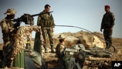 Sebuah pos observasi tentara Perancis di luar Sevare, sekitar 620 kilometer sebelah utara ibukota Mali, Bamako, 24 Januari 2013. (AP Photo/Jerome Delay)