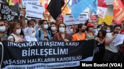 Li Stenbol meşa protesto kirina kuştina 7 endamên malbateke Kurd li bajarê Konya li Tirkiyê