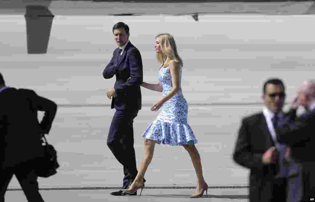 白宫高级顾问库什纳和白宫顾问伊万卡&middot;特朗普抵达德国汉堡，准备跟随川普总统参加G20峰会（2017年7月6日）