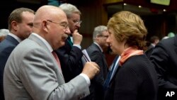 رایزنی ها در بروکسل بر سر بحران اوکراین ادامه دارد.