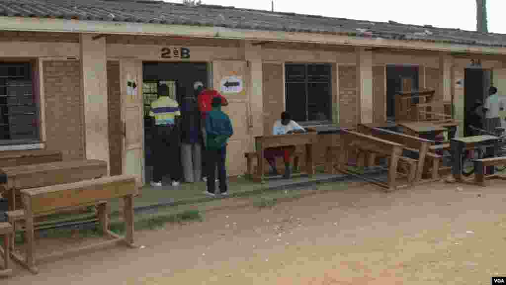 Ana gudanar da zabubbukan majalisu da kananan hukumomi a Burundi.