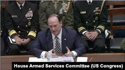 美国海军部长约翰·菲兰星期三（6月11日）在国会众议院军事委员会作证。