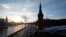  Moskva river, the Kremlin during sunset in the capital Moscow 2015. REUTERS/Maxim Zmeyev 