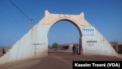 La ville de Ménaka dans le nord du Mali (VOA/Kassim Traoré).