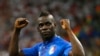 Transferts - Le nom de Balotelli brûle les lèvres, l'argent anglais brûle les doigts