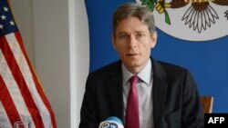 Dhimma Dimookiraasii Mirga Dhala-namaa fi Hojiitiif Itti-aanaa Ministara Dhimma-alaa Yunaayitid Isteets, Toom Maalinoowiskii