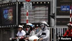 越南河内一家电影院拿下中美合作动画片《雪人奇缘》的广告，因片中有主权争议的“九段线”画面。（2019年10月14日）