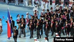 Wanajeshi wanashika ulinzi katika barabara ya Nairobi wakisubiri kuwasili kwa Papa Francis.