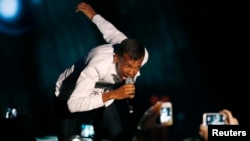 Le chanteur Stromae lors d'une de ses prestations