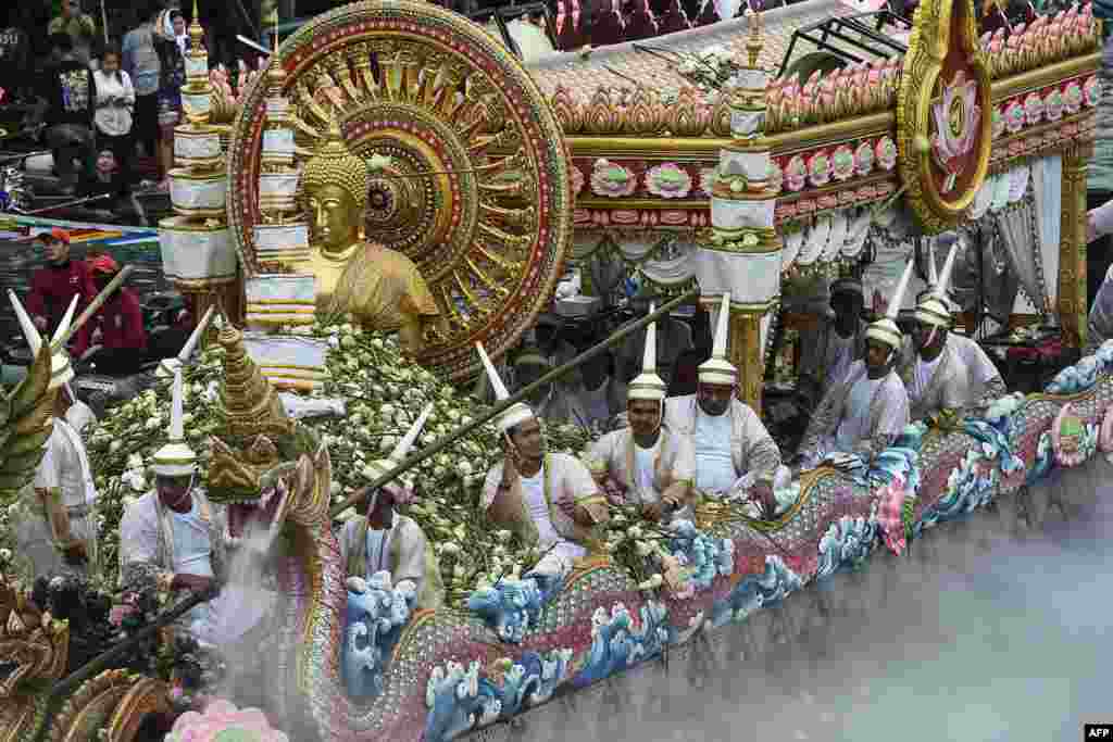 Nyu-Yorkda günəş çıxarkən