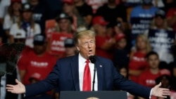 特朗普总统2020年6月20日在一次竞选集会上发言（美联社）