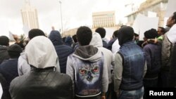 ኤርትራዊያን ኣብ ኣፍደገ ቤት ፍርዲ ከተማ እየሩሳሌም