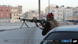 Juan Carlos Paredes, Francisco Cova y Leandro Rossi, integrantes de Reencontrarte Caracas. Febrero de 2022. Foto: Carolina Alcalde - VOA.&nbsp;