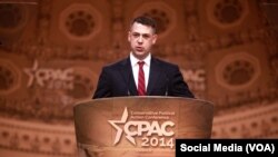 美国印第安纳州共和党籍众议员班克斯(资料照片)