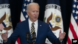 پرزیدنت بایدن روز پنجشنبه ۱۶ بهمن سیاست جدید دولت خود درباره مناقشه در یمن را در محل وزارت خارجه آمریکا شرح داد. 